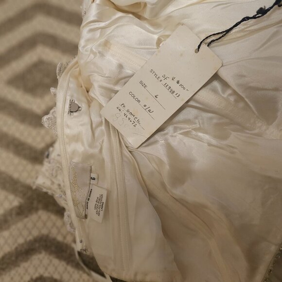 Stephen Yearick Ivory Strapless Wedding Dress 6 - Picture 11 of 12